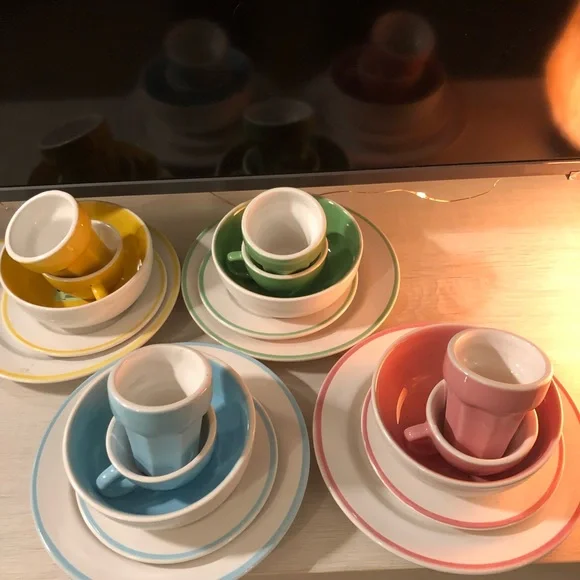 Kids ceramic kitchen dish set 20 piece set - Picture 1 of 10